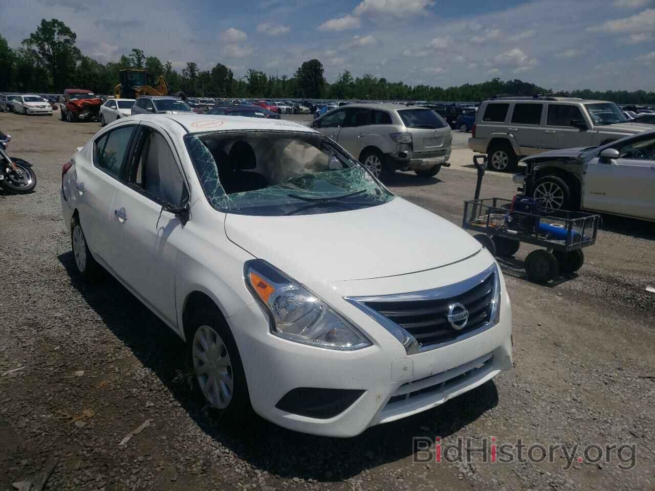 Photo 3N1CN7AP7KL853135 - NISSAN VERSA 2019