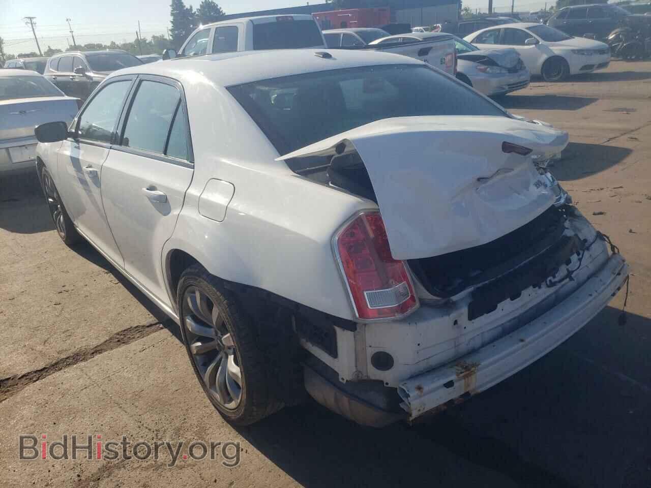 2014 CHRYSLER 300 - VIN: 2C3CCABG2EH355585 - Фото 3