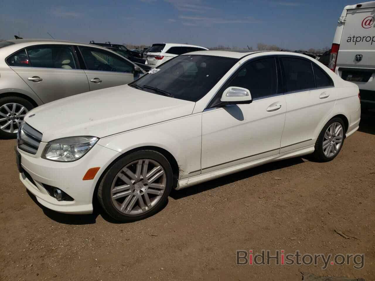 Photo WDDGF81X79F250004 - MERCEDES-BENZ C-CLASS 2009