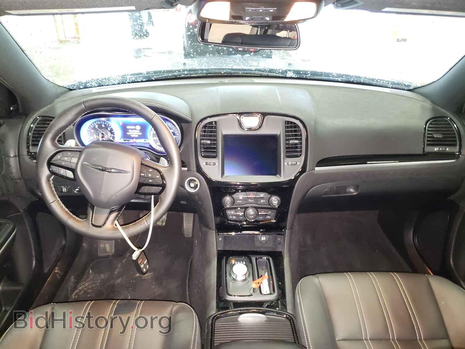 2021 CHRYSLER 300 - VIN: 2C3CCABG2MH549905 - Фото 9
