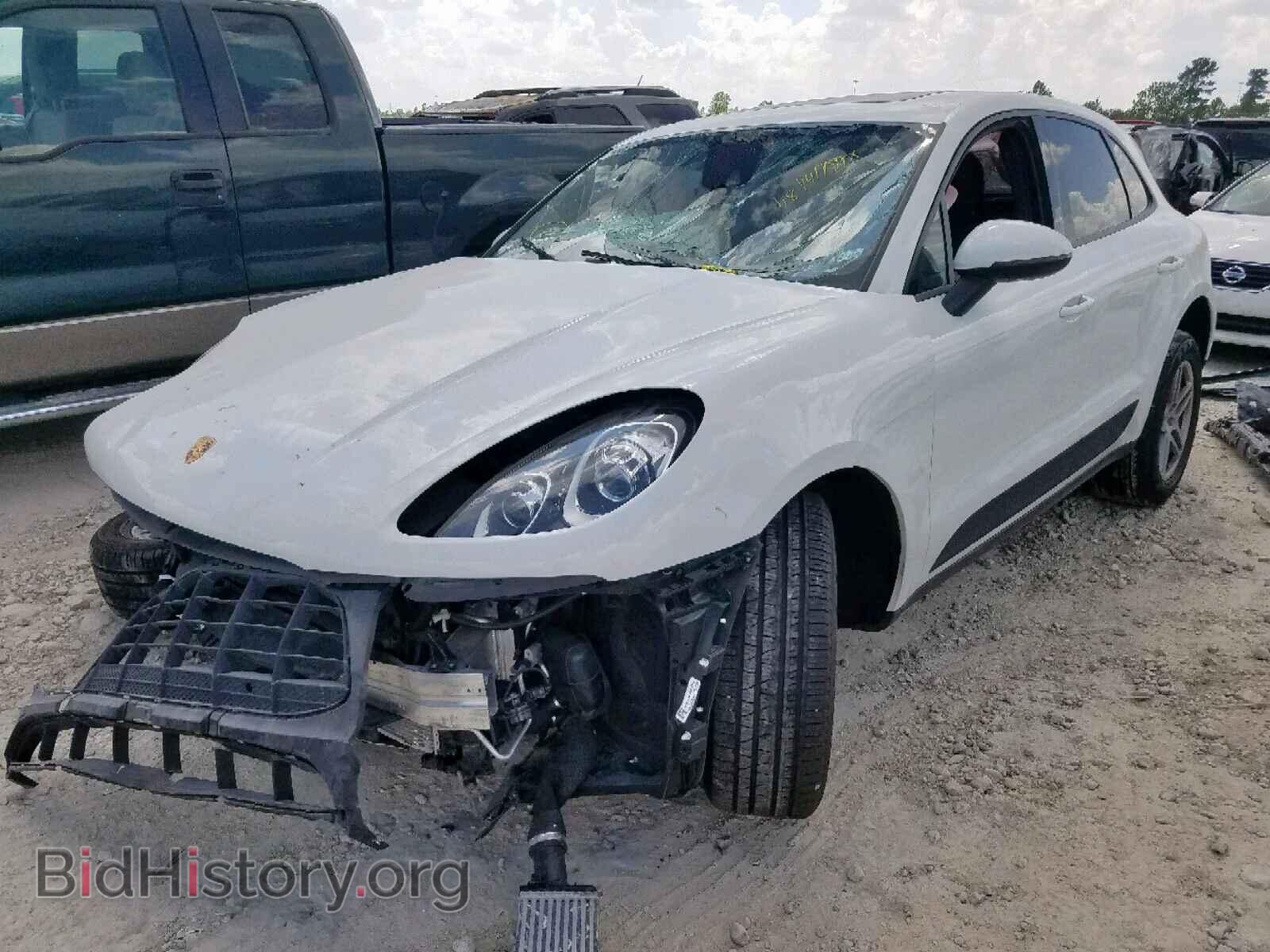 2018 PORSCHE MACAN - VIN: WP1AA2A55JLB20592 - Photo 2