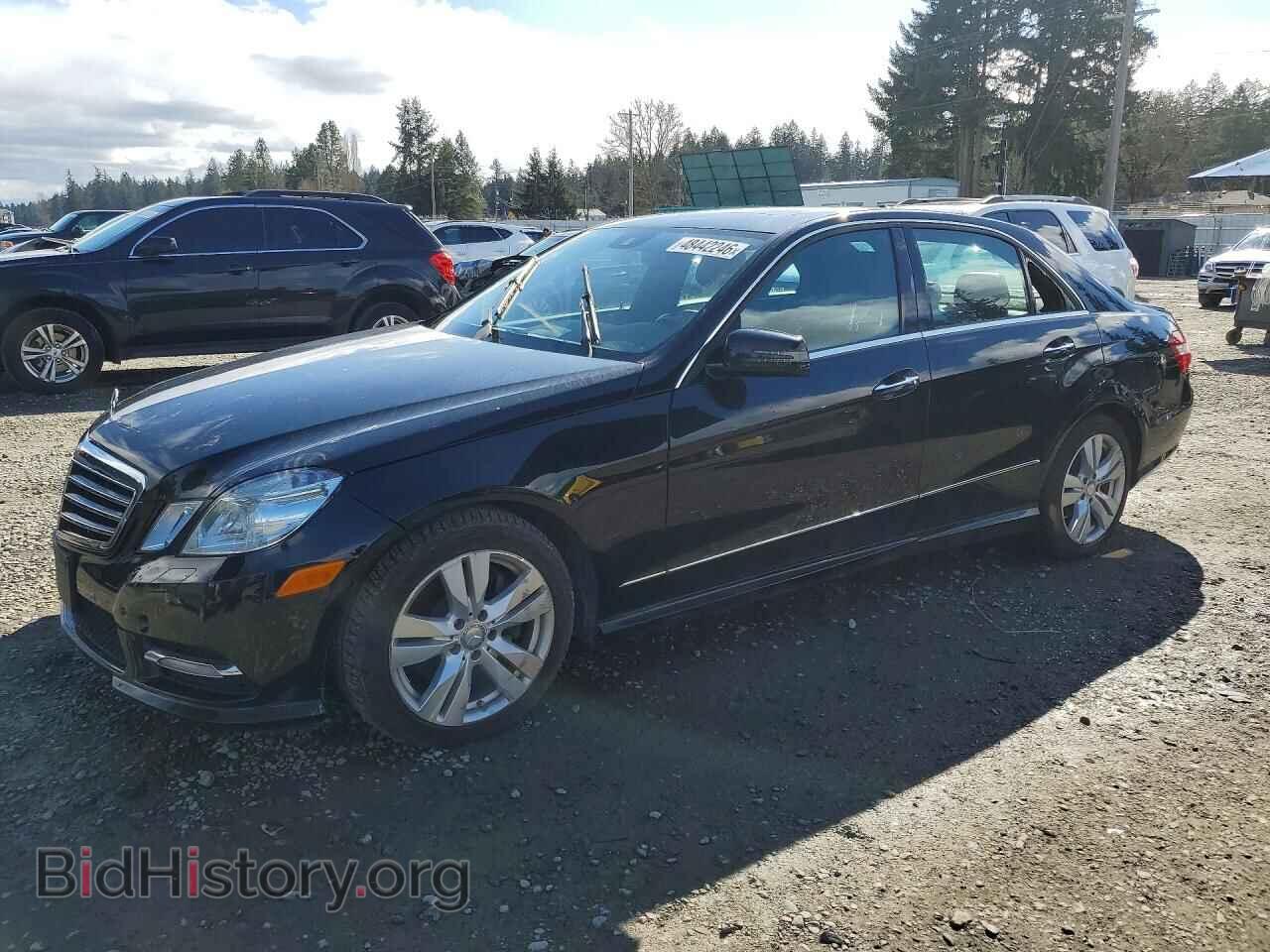Photo WDDHF2EB5DA703493 - MERCEDES-BENZ E-CLASS 2013