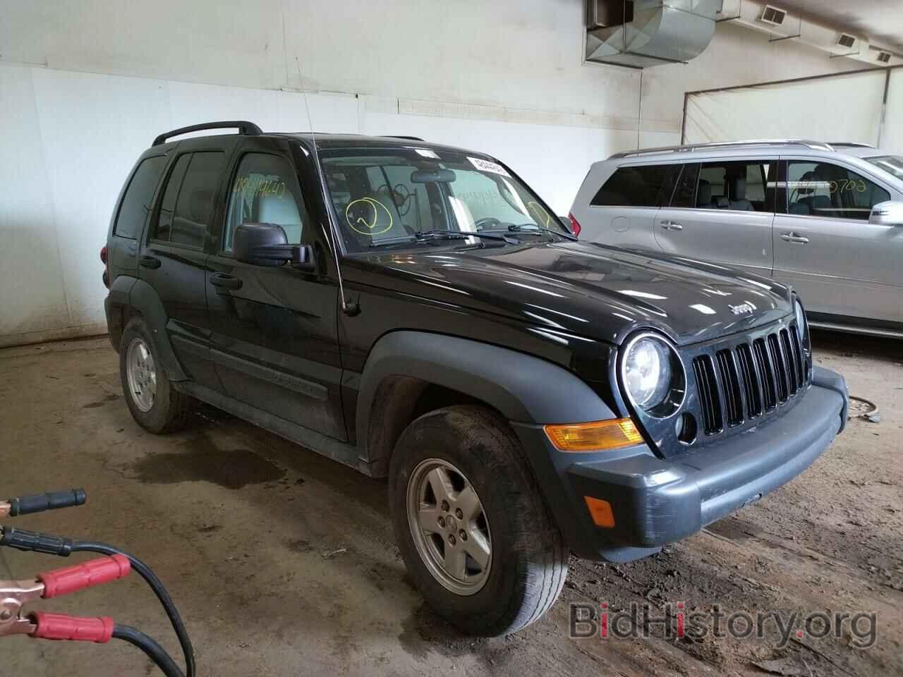 Photo 1J4GL48K26W235468 - JEEP LIBERTY 2006