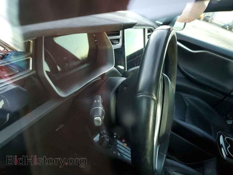 2016 Tesla MODEL S (VIN 5YJSA1E25GF120829) — photo 9 of 12