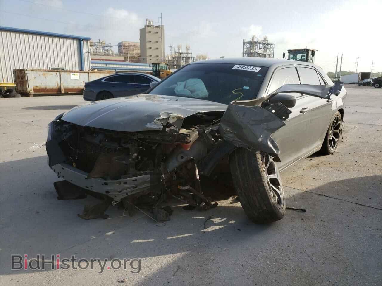 2019 CHRYSLER 300 - VIN: 2C3CCABGXKH515336 - Фото 2