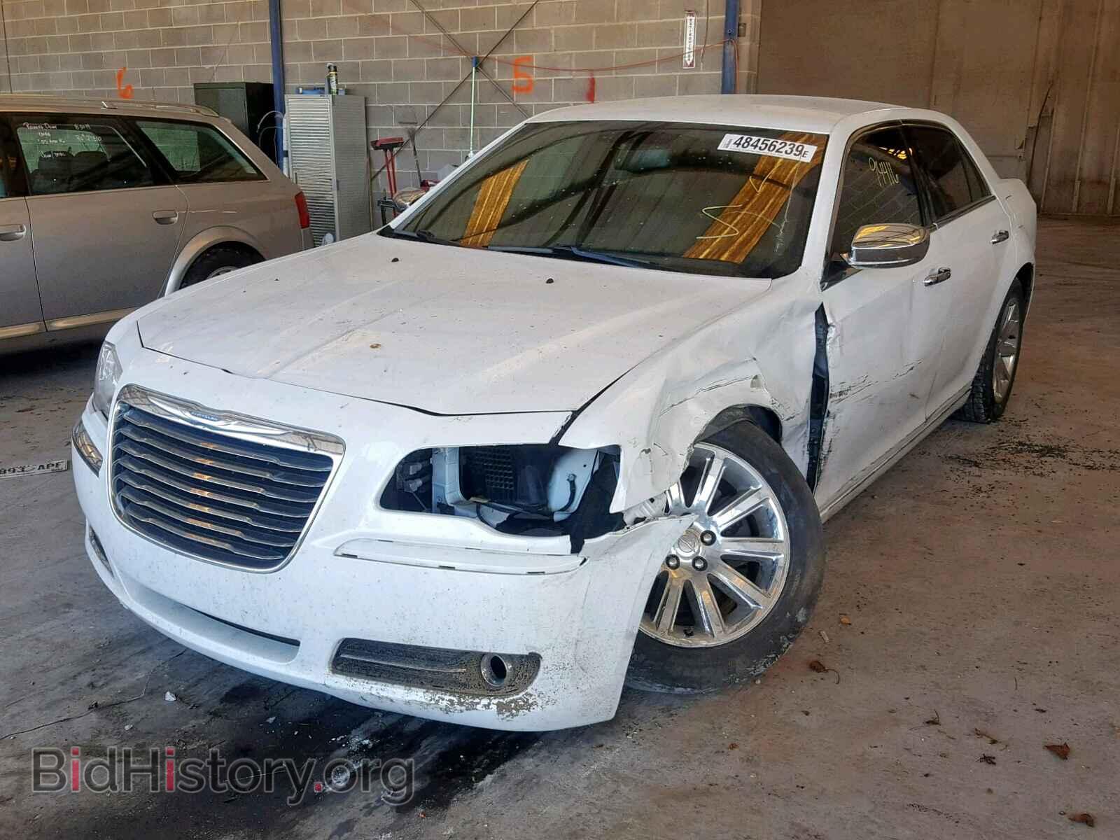 2012 CHRYSLER 300 - VIN: 2C3CCACG5CH167140 - Фото 2