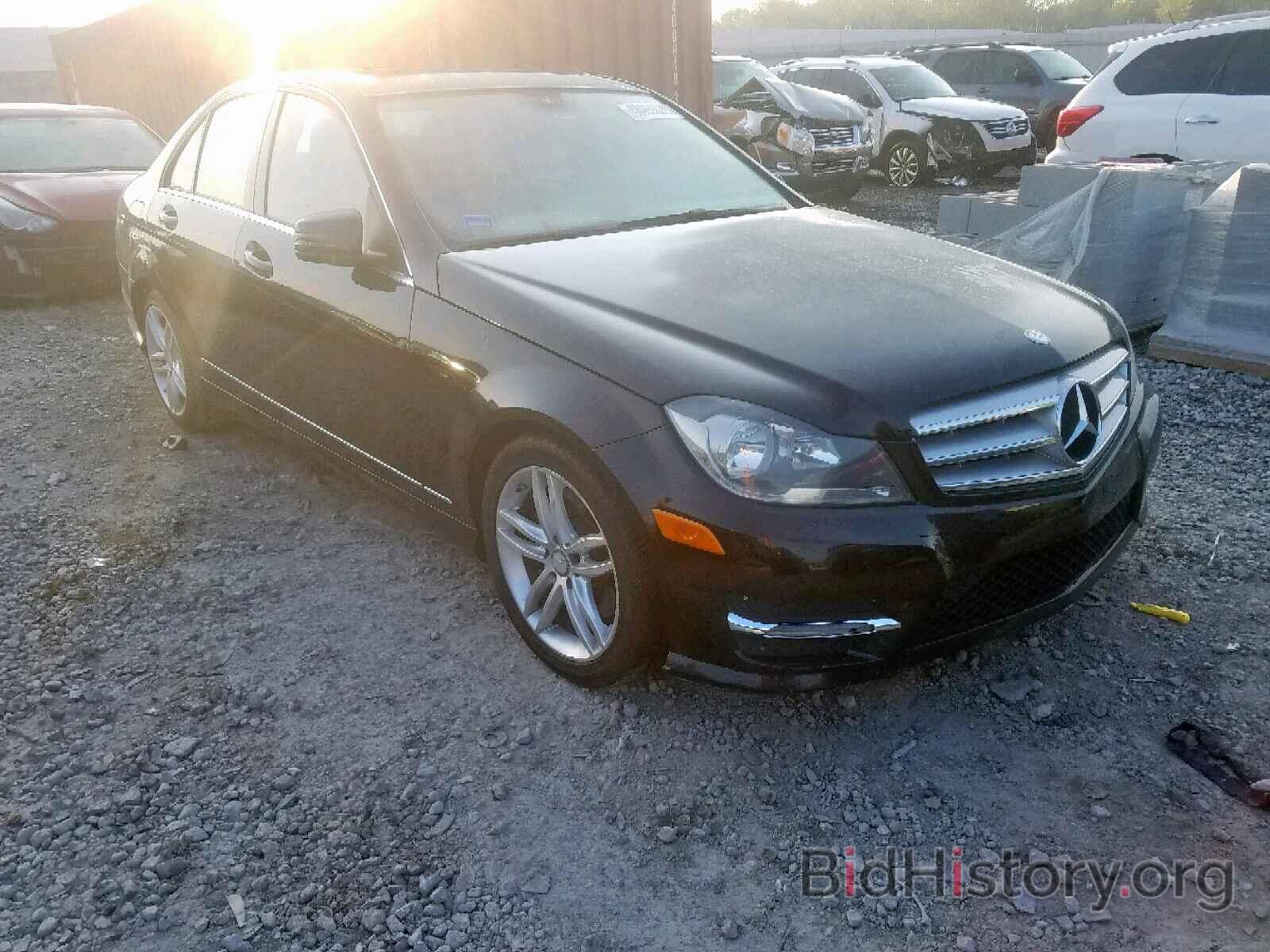 Photo WDDGF8ABXDR297104 - MERCEDES-BENZ C CLASS 2013