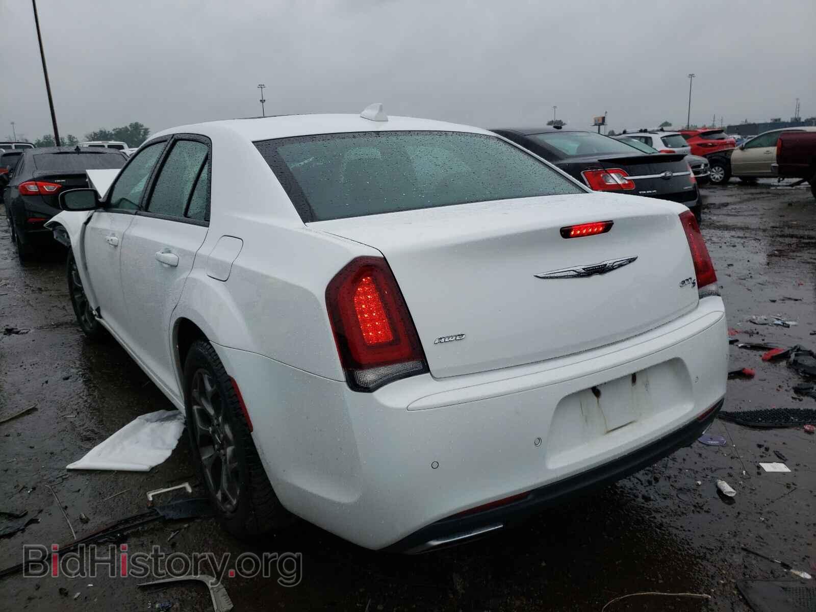 2015 CHRYSLER 300 - VIN: 2C3CCAGG8FH932324 - Фото 3