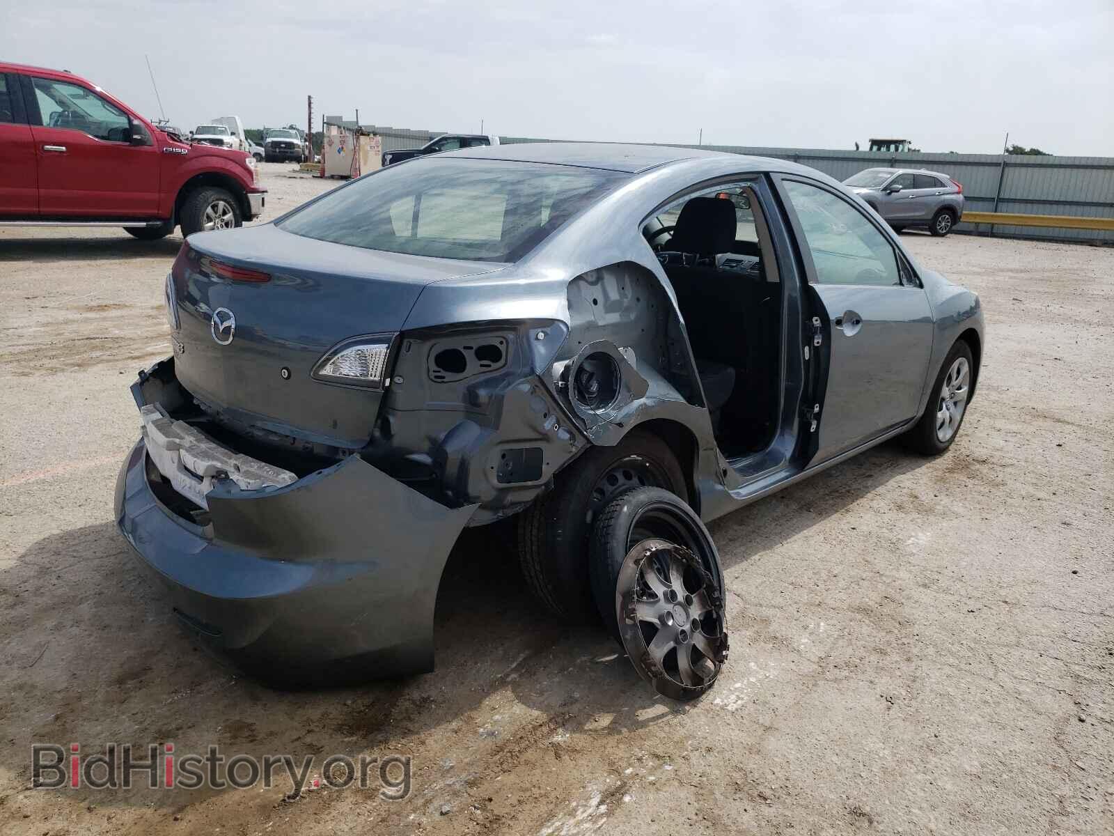 2013 MAZDA 3 - VIN: JM1BL1TF3D1702786 - Photo 4