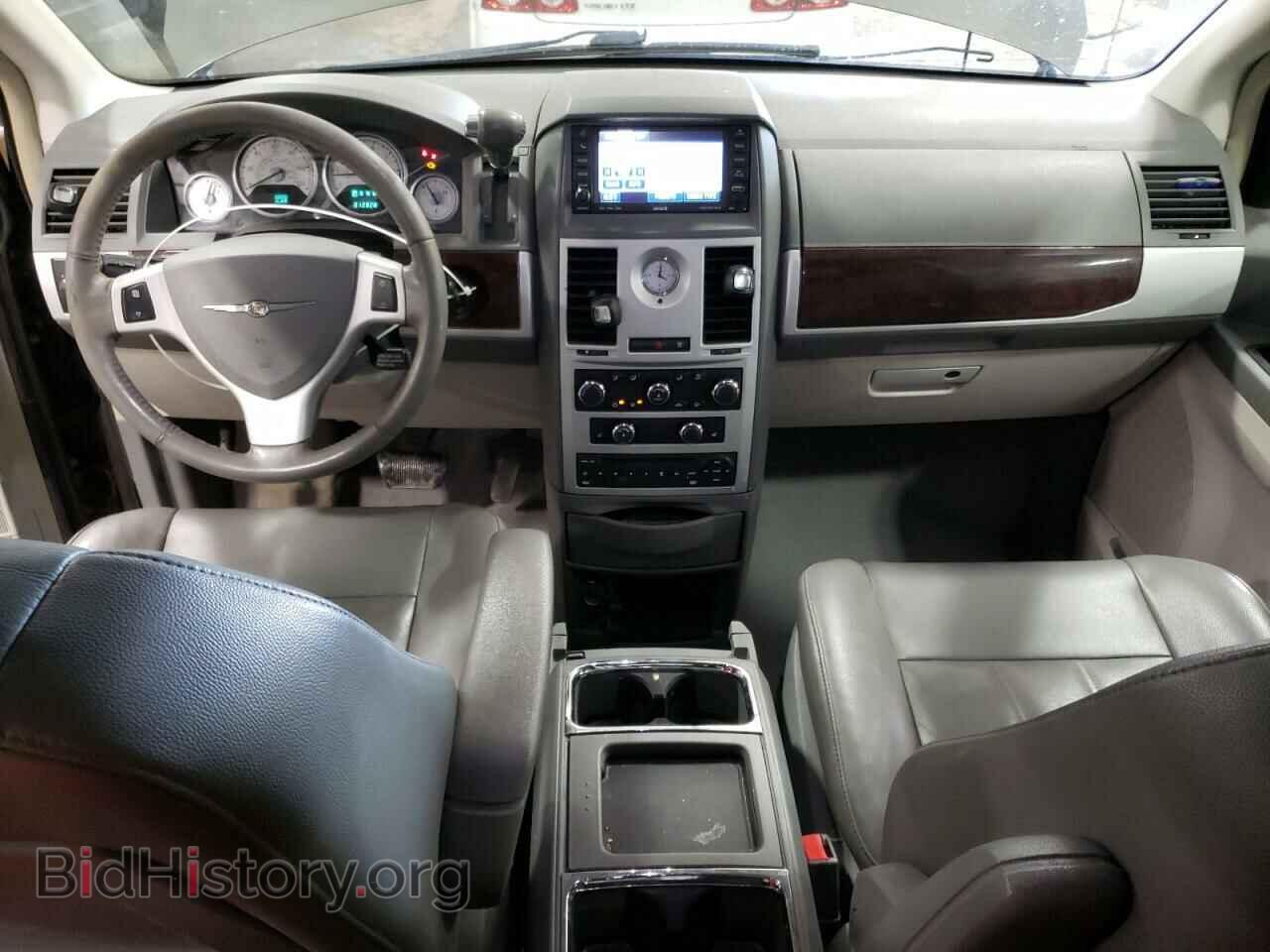 2010 CHRYSLER MINIVAN - VIN: 2A4RR5DX9AR268001 - Фото 8