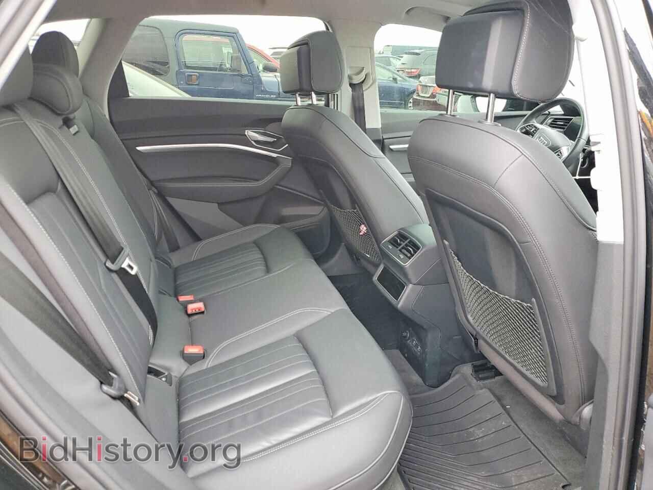 2021 AUDI E-TRON - VIN: WA1AAAGE9MB008093 - Photo 10