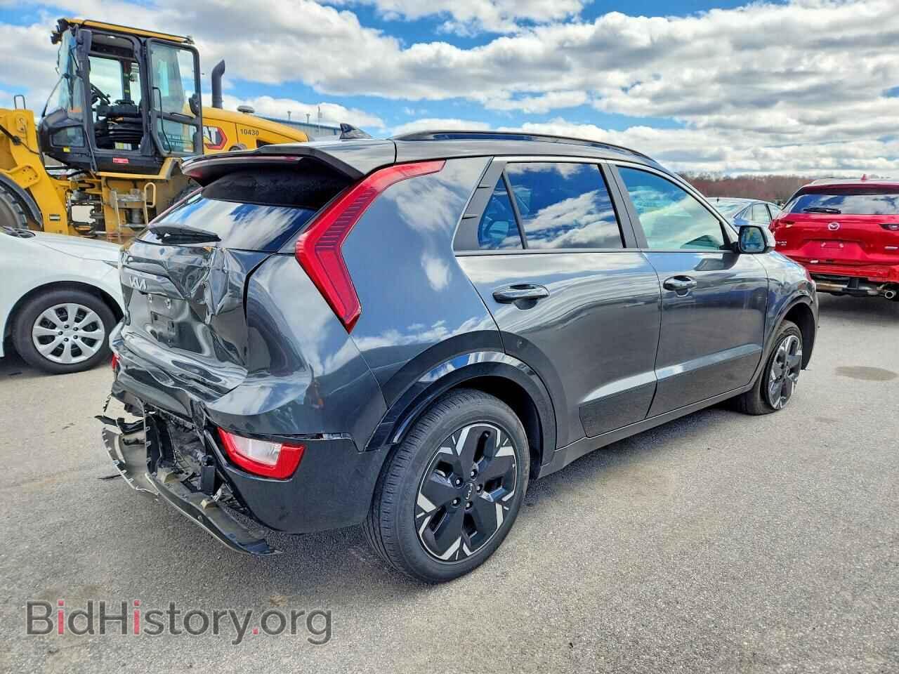 2024 KIA UNKNOWN - VIN: KNDCR3L13R5113370 - Photo 3