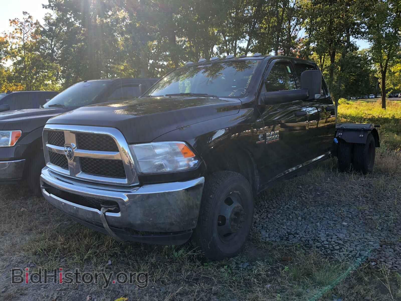 2016 RAM 3500 - VIN: 3C7WRTCL7GG332923 - Фото 2