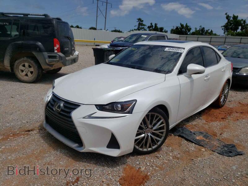 2017 Lexus IS (VIN JTHBA1D21H5039703) — фото 2 из 10