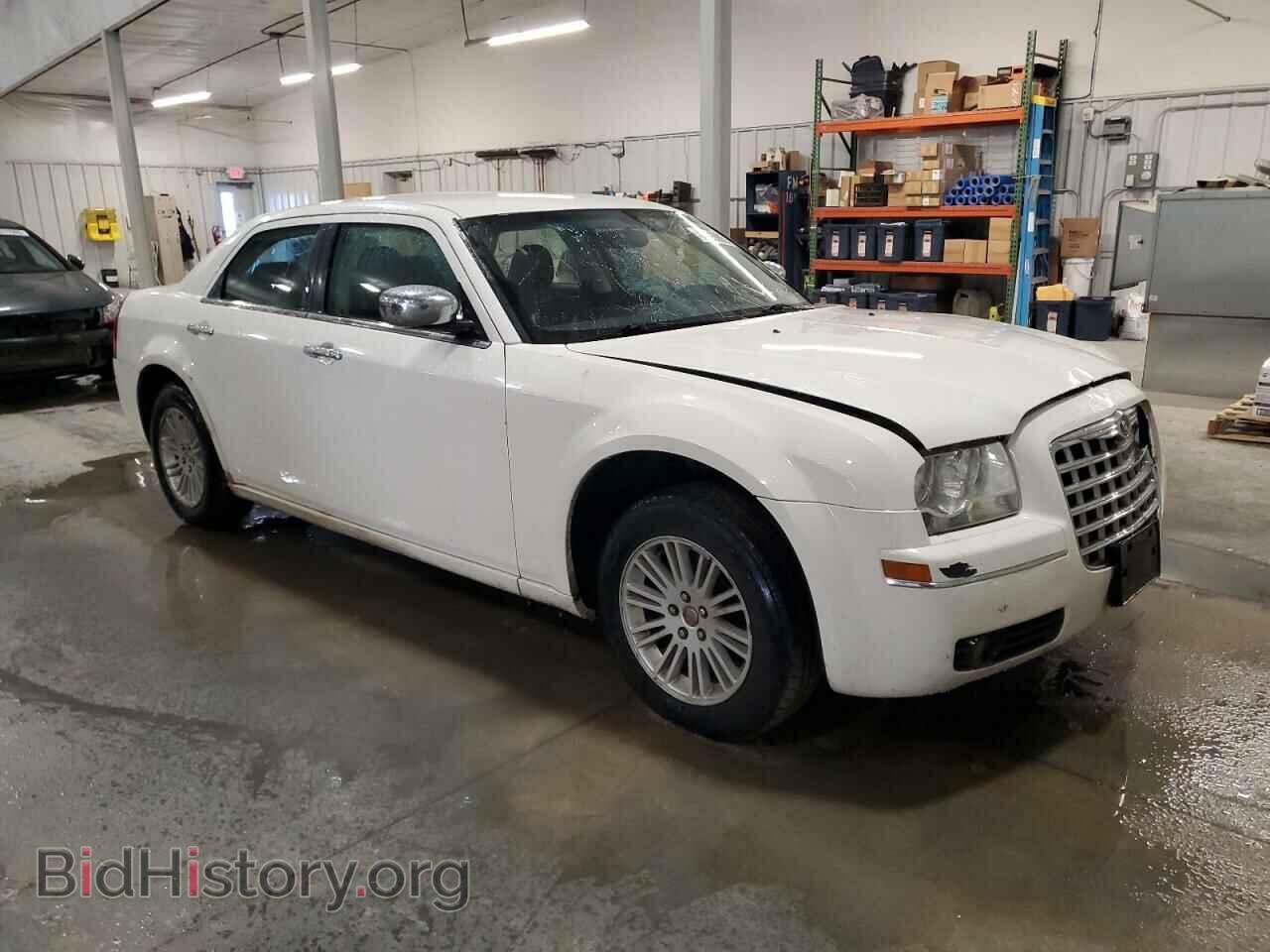 2010 CHRYSLER 300 - VIN: 2C3CA4CD2AH140052 - Фото 4