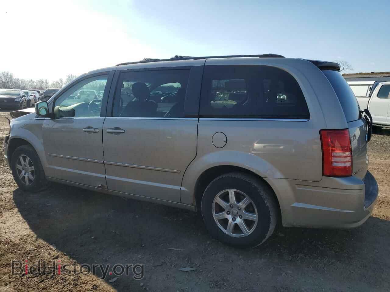 2009 CHRYSLER MINIVAN - VIN: 2A8HR54189R687863 - Фото 2
