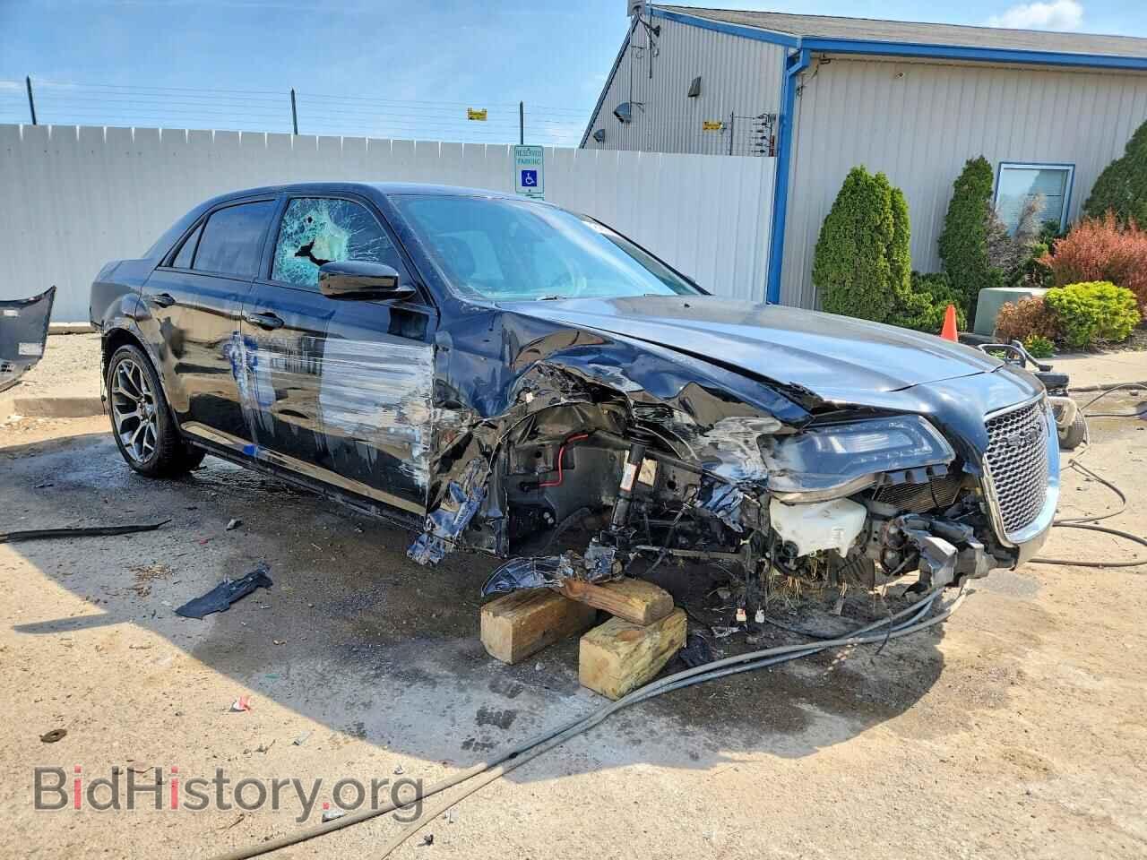 2017 CHRYSLER 300 - VIN: 2C3CCABG2HH564331 - Фото 4