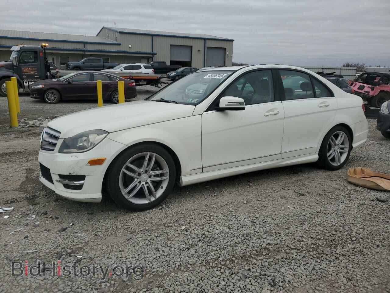 Фотография WDDGF8BB4CR200038 - MERCEDES-BENZ C-CLASS 2012
