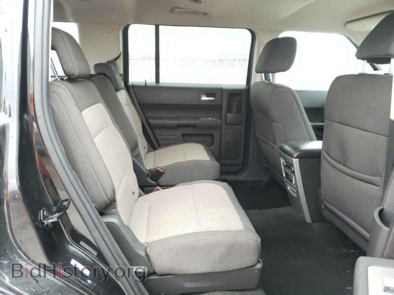 2011 Ford FLEX (VIN 2FMGK5BC4BBD16379) — photo 6 of 10