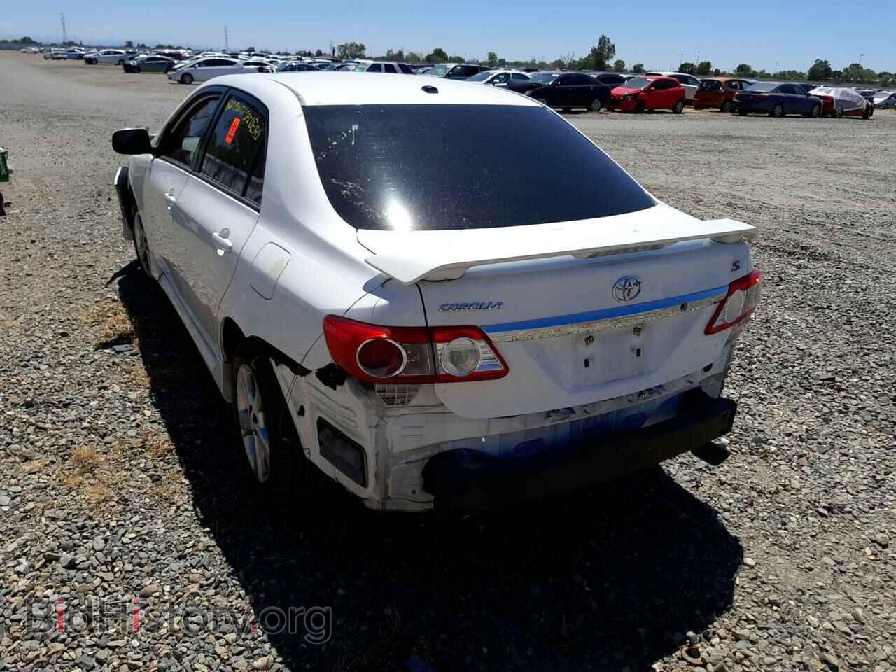 2011 TOYOTA COROLLA - VIN: 2T1BU4EE5BC750821 - Фото 3