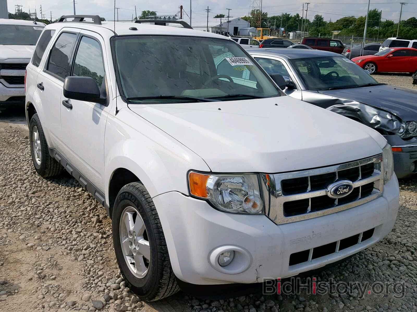 Photo 1FMCU9D77BKA57196 - FORD ESCAPE XLT 2011