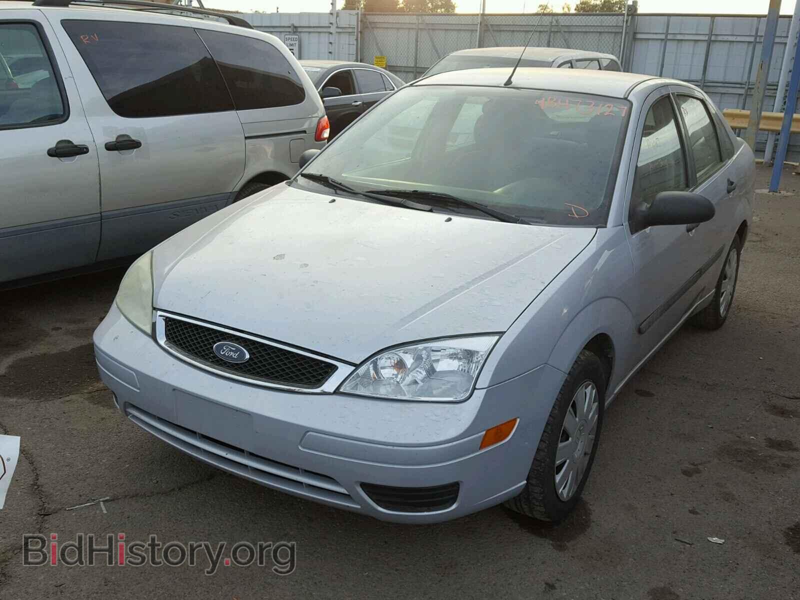 2007 FORD FOCUS - VIN: 1FAFP34N97W302123 - Фото 2