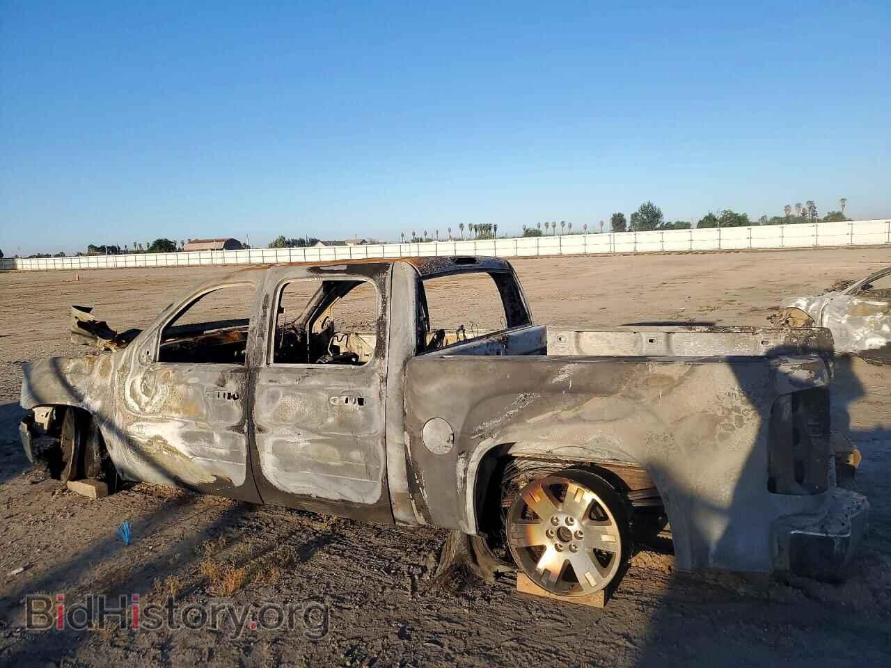 2008 GMC SIERRA - VIN: 3GTEC13J28G260169 - Фото 2