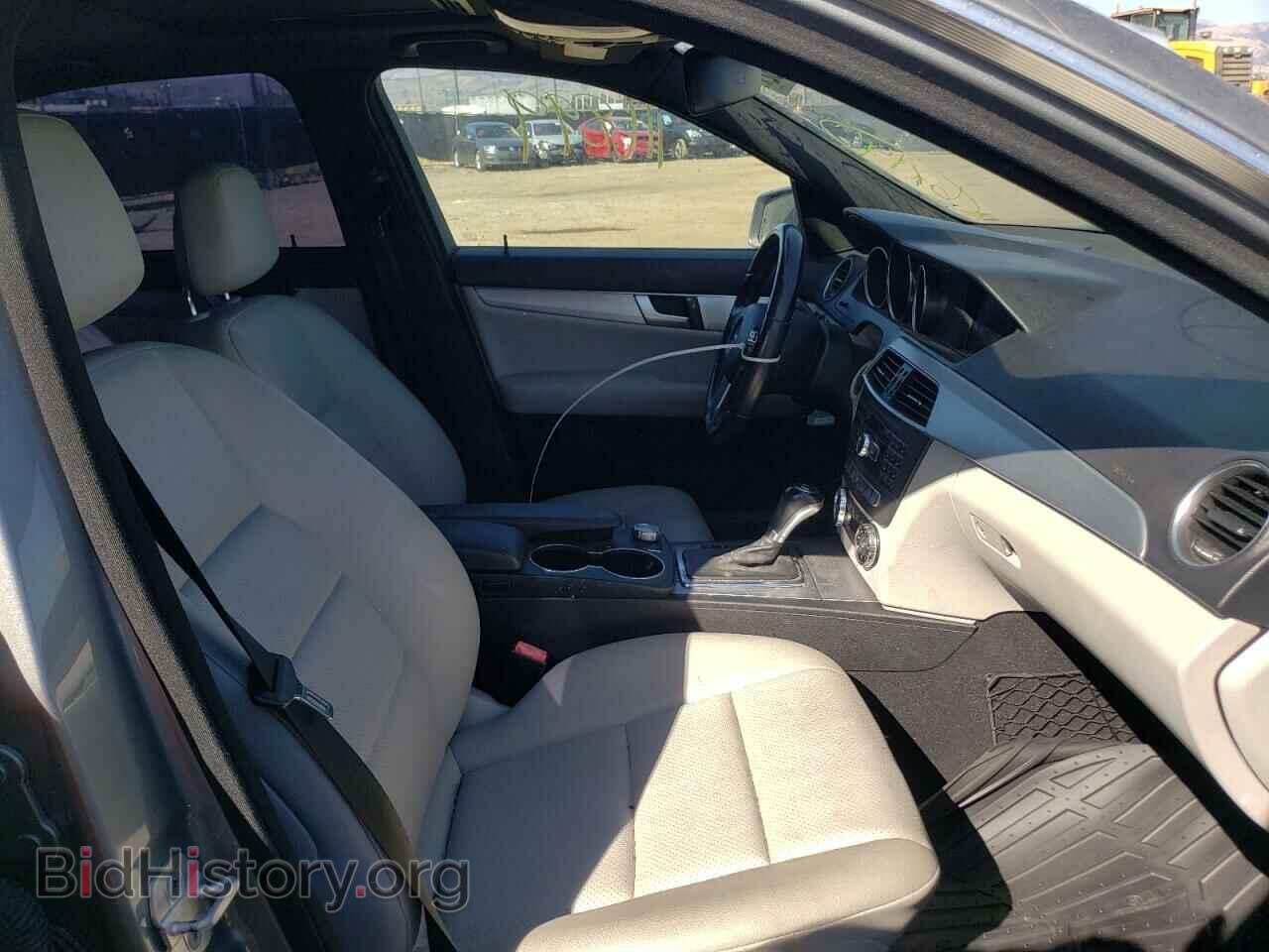 2012 MERCEDES-BENZ C-CLASS - VIN: WDDGF4HB3CA623014 - Фото 5