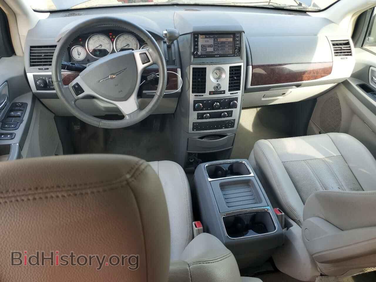 2009 CHRYSLER MINIVAN - VIN: 2A8HR54199R660915 - Фото 8