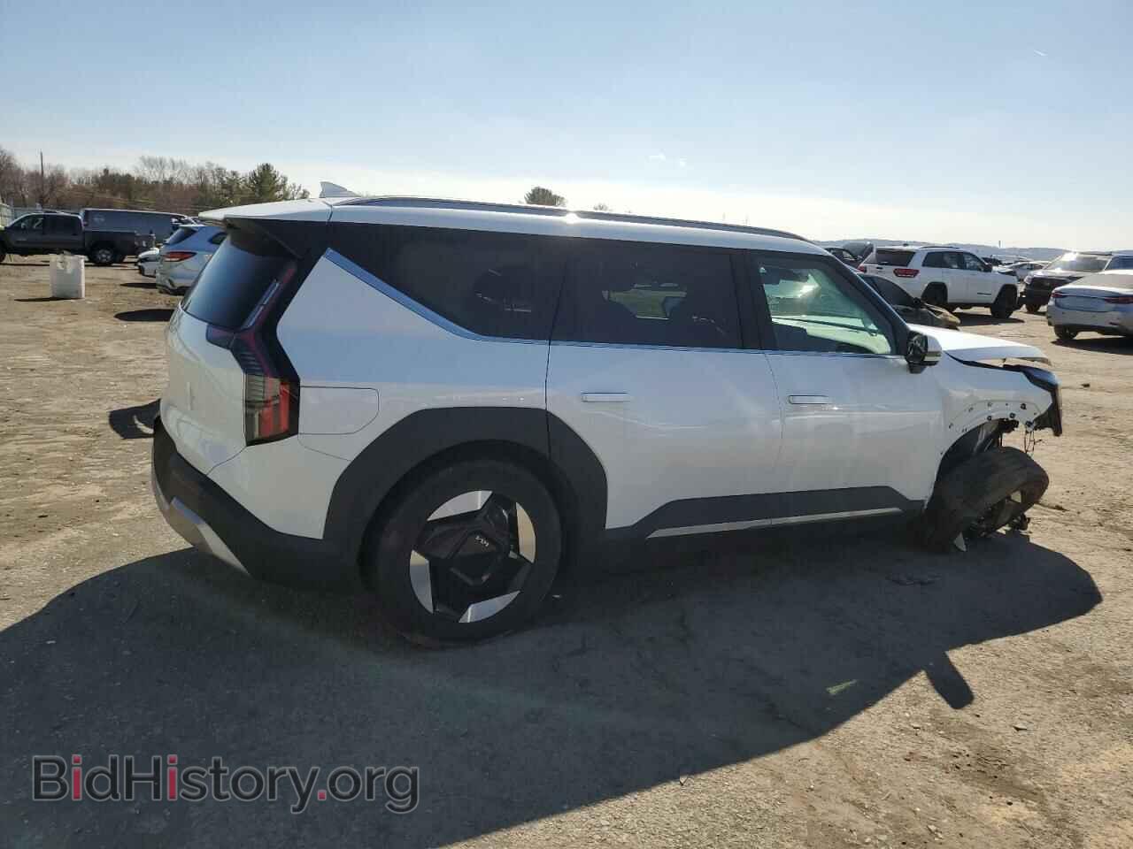 2024 KIA EV9 WIND - VIN: KNDAFFS50R6020130 - Фото 3