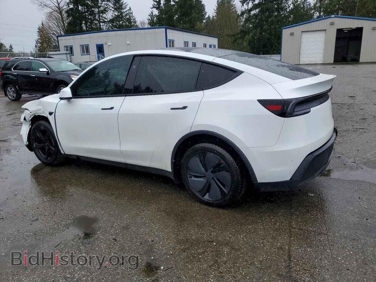 2026 TESLA MODEL Y - VIN: 7SAYGDED5TF392533 - Фото 2
