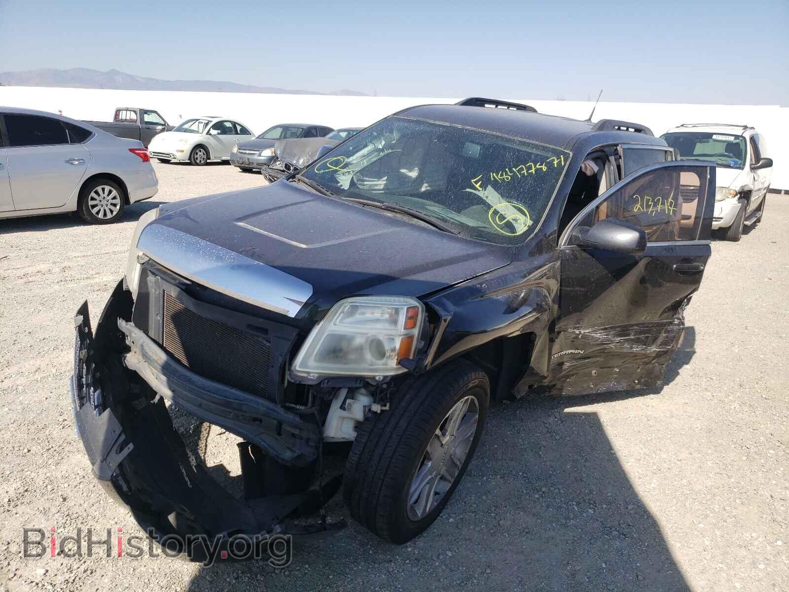 2011 GMC TERRAIN - VIN: 2CTALUEC0B6441082 - Фото 2