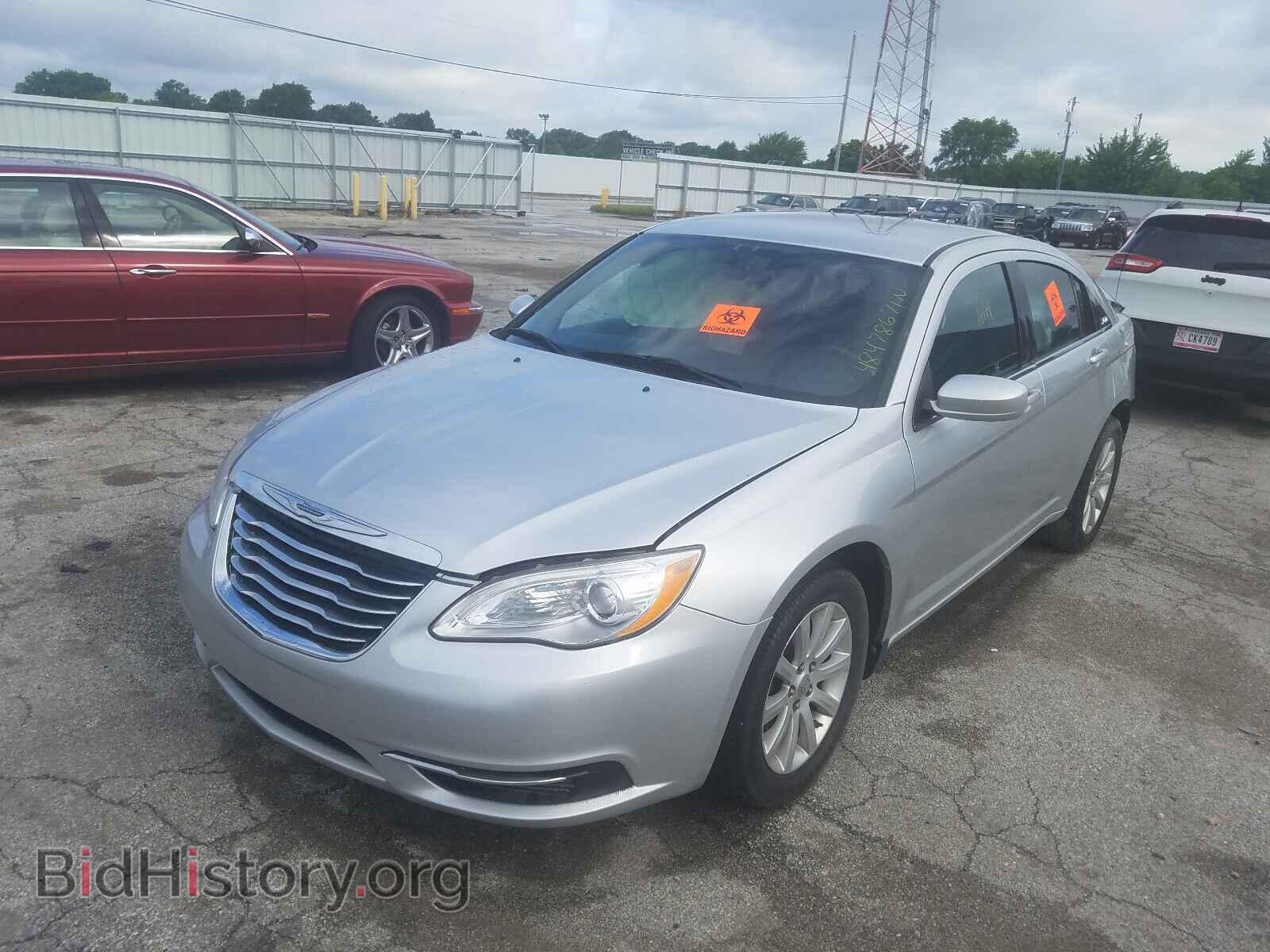 2011 CHRYSLER 200 - VIN: 1C3BC1FB1BN532169 - Фото 2