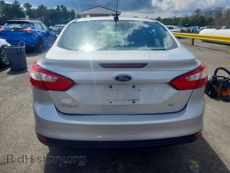 2014 Ford FOCUS (VIN 1FADP3F20EL148099) — фото 6 из 12