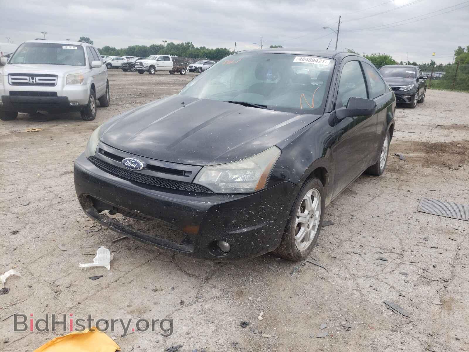 2009 FORD FOCUS - VIN: 1FAHP32N59W155958 - Фото 2