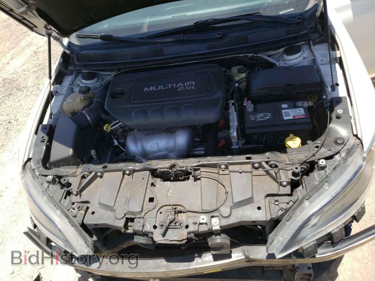 2016 CHRYSLER 200 - VIN: 1C3CCCAB5GN133912 - Фото 7