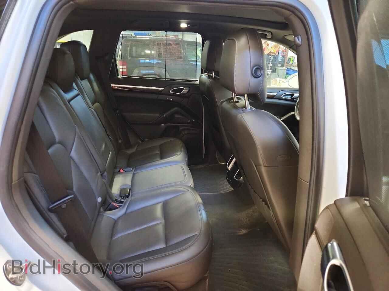2016 PORSCHE CAYENNE - VIN: WP1AA2A20GLA04621 - Photo 11