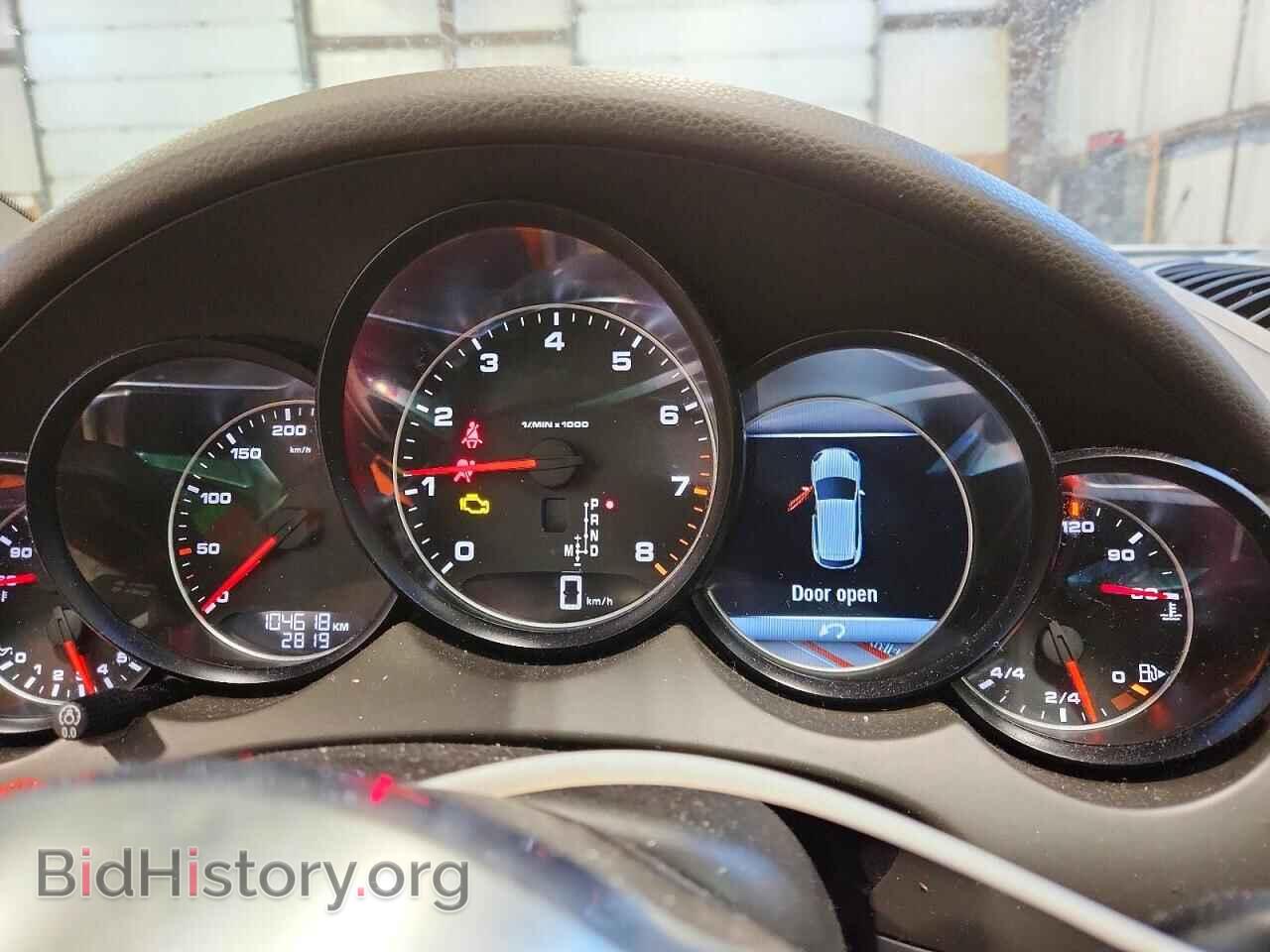 2016 PORSCHE CAYENNE - VIN: WP1AA2A20GLA04621 - Photo 9