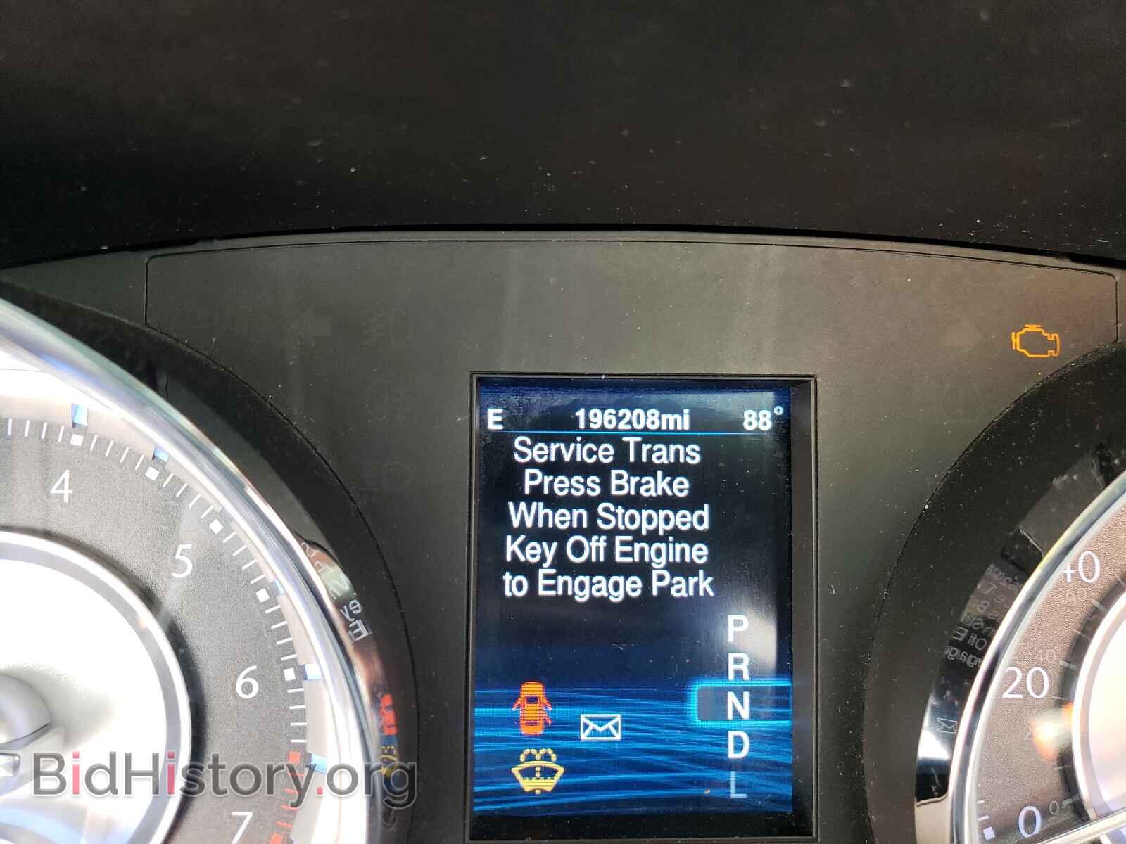 2014 CHRYSLER 300 - VIN: 2C3CCAKG2EH263375 - Фото 8