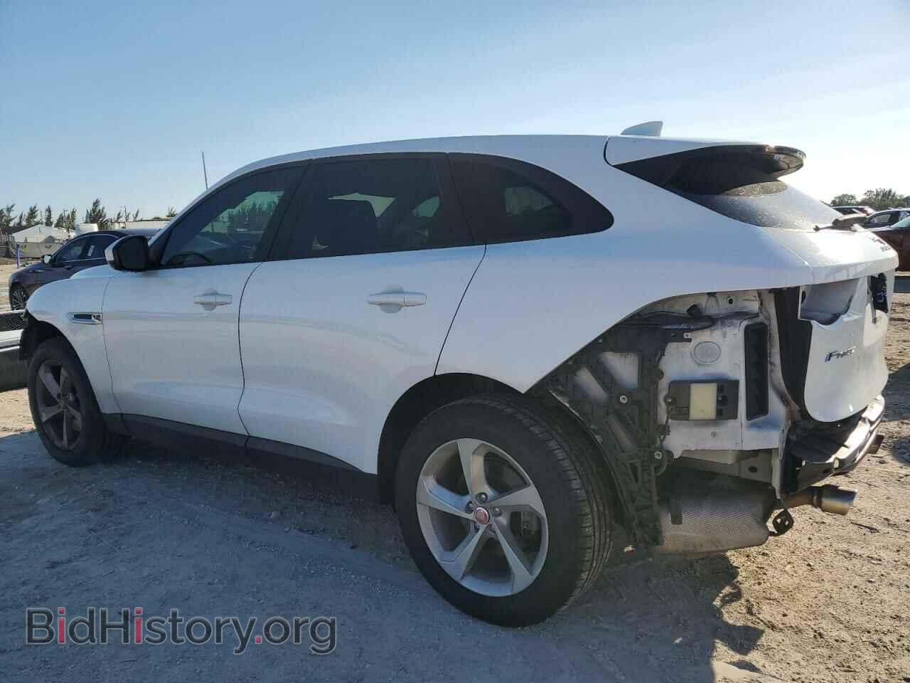 2017 JAGUAR F-PACE - VIN: SADCJ2BV5HA047548 - Photo 2
