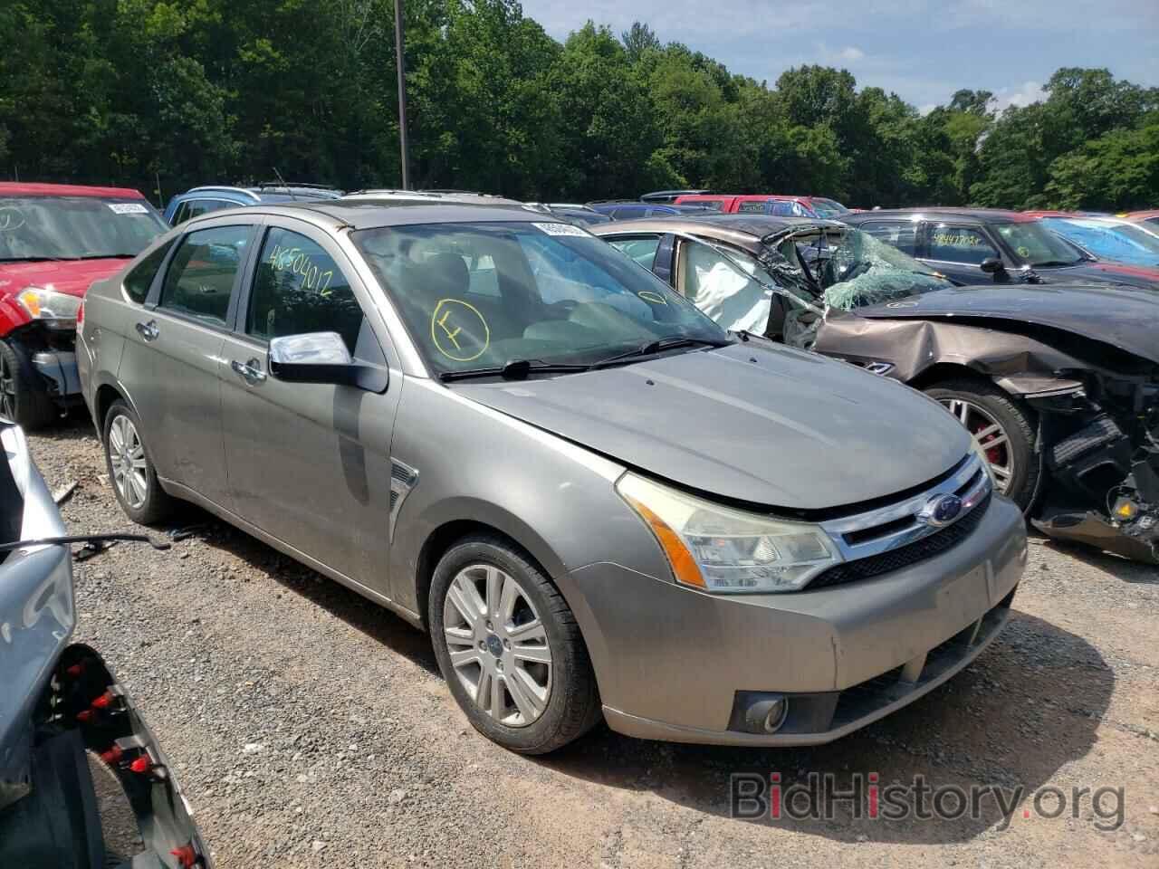 Photo 1FAHP35N18W263133 - FORD FOCUS 2008