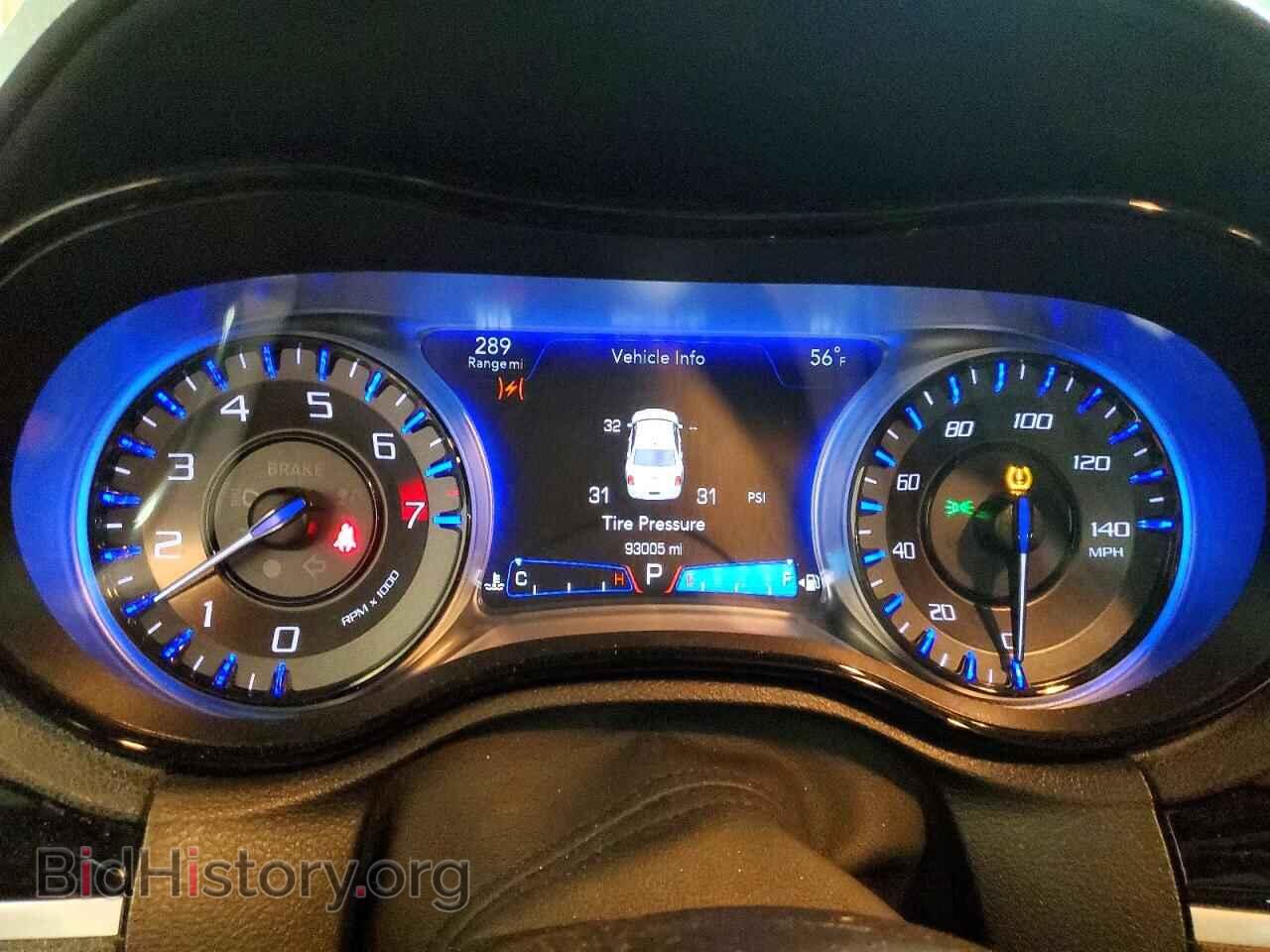 2017 CHRYSLER 300 - VIN: 2C3CCAGG0HH542532 - Фото 9