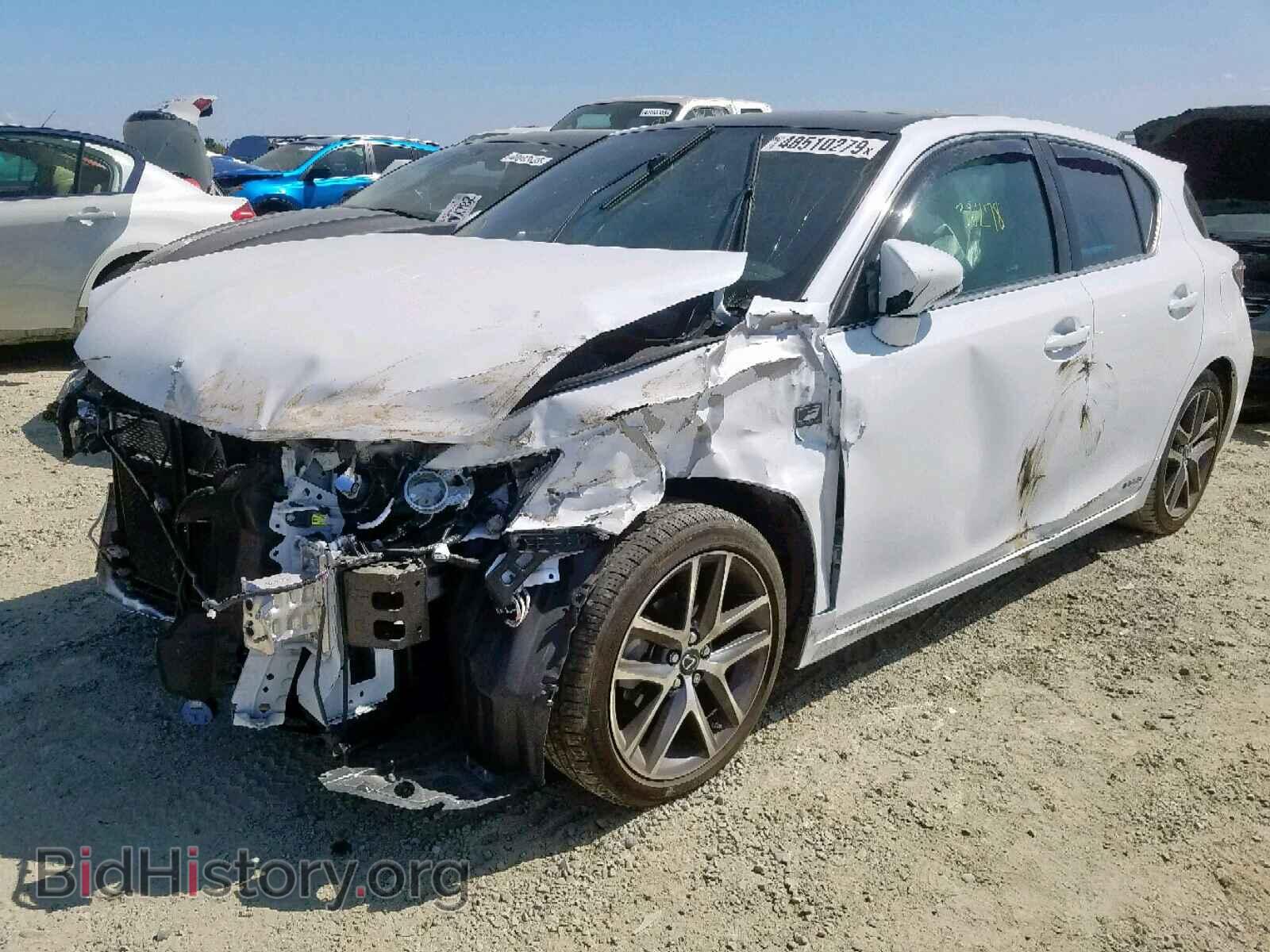 2016 LEXUS CT 200 - VIN: JTHKD5BH2G2273810 - Фото 2
