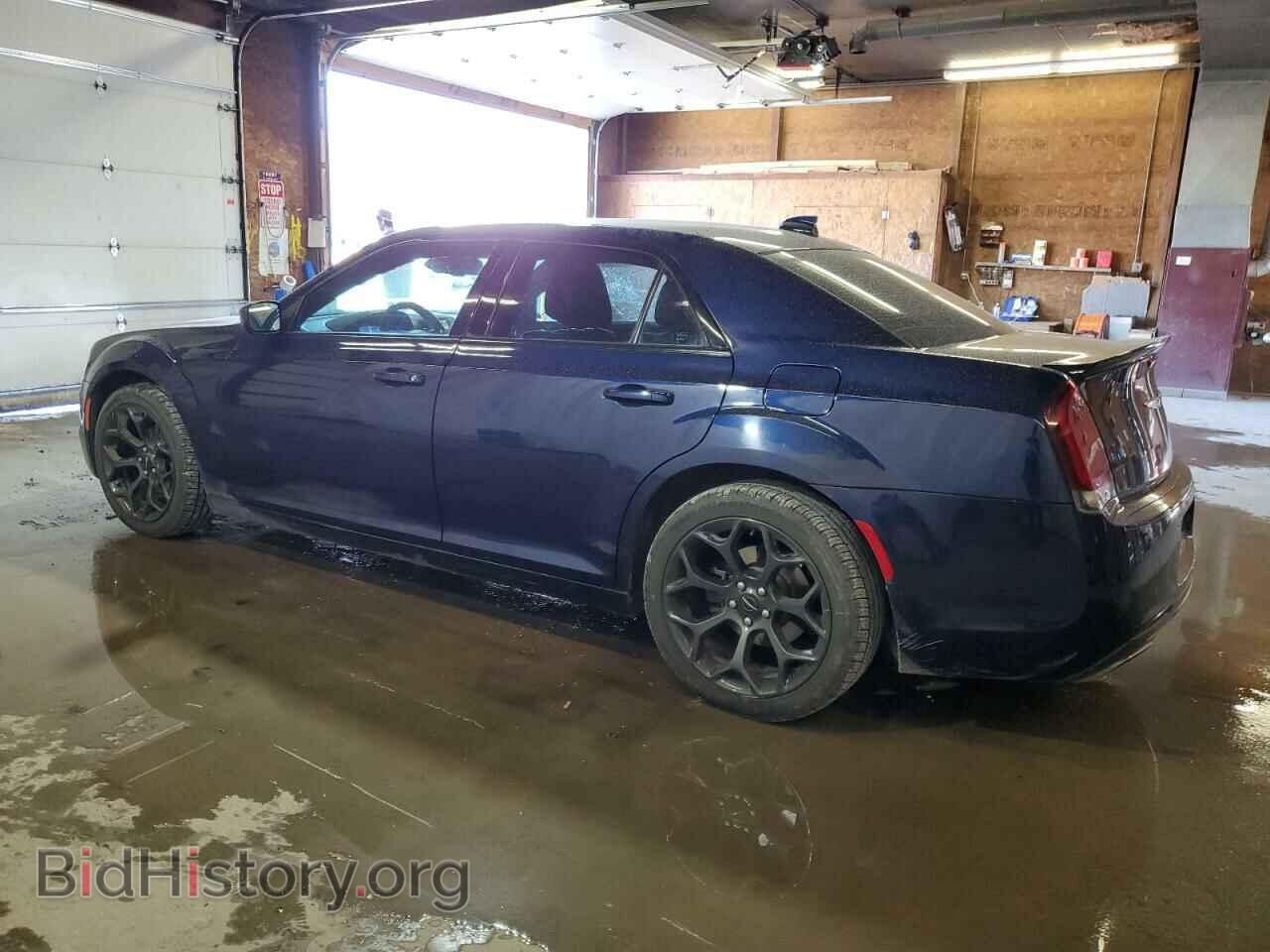 2016 CHRYSLER 300 - VIN: 2C3CCABG3GH269012 - Фото 2