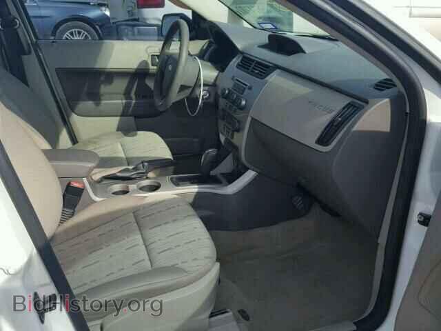 2009 FORD FOCUS - VIN: 1FAHP35N09W151800 - Photo 5