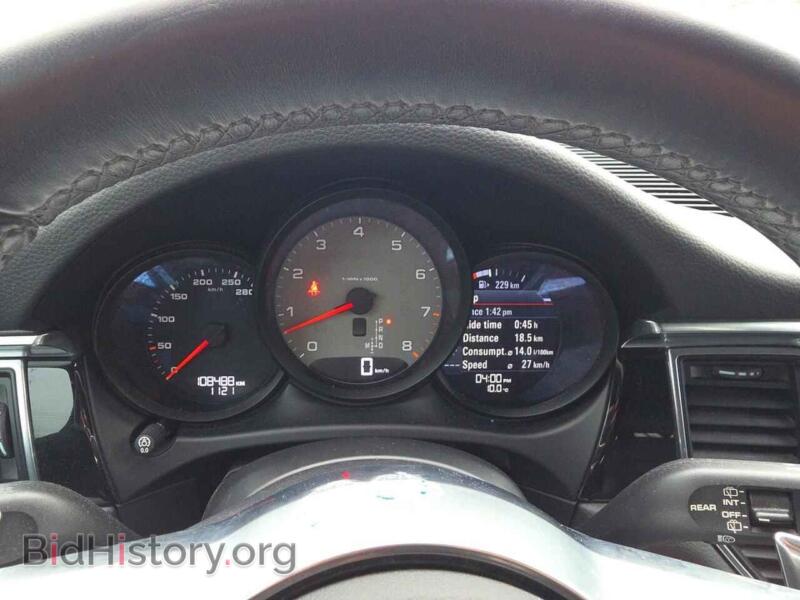2016 Porsche MACAN (VIN WP1AB2A52GLB43009) — фото 8 из 11