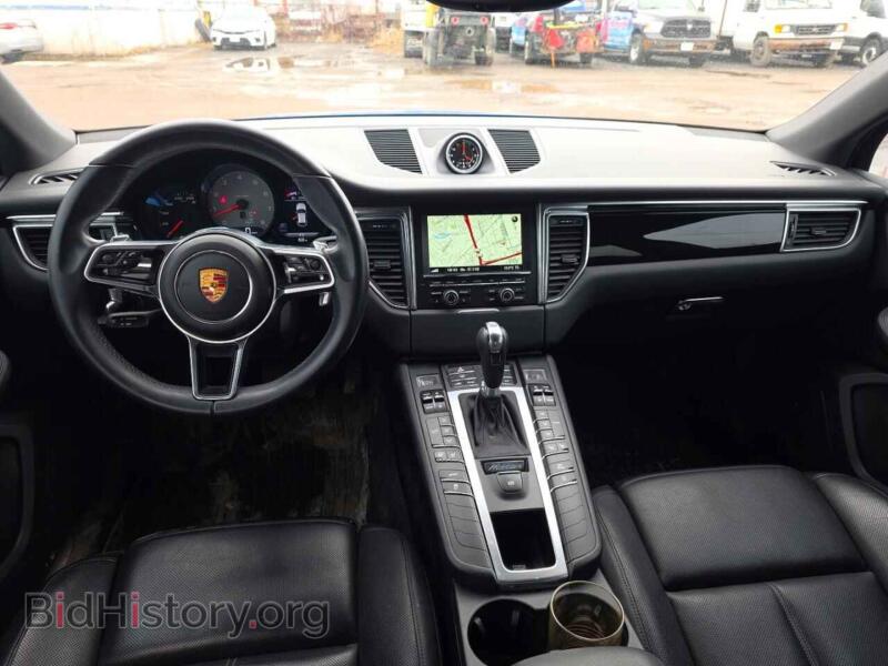 2016 Porsche MACAN (VIN WP1AB2A52GLB43009) — фото 9 из 11