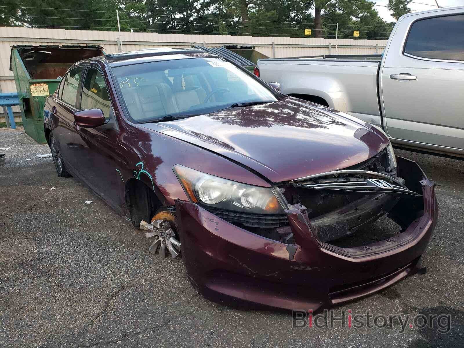 Photo 1HGCP2F82BA102318 - HONDA ACCORD 2011