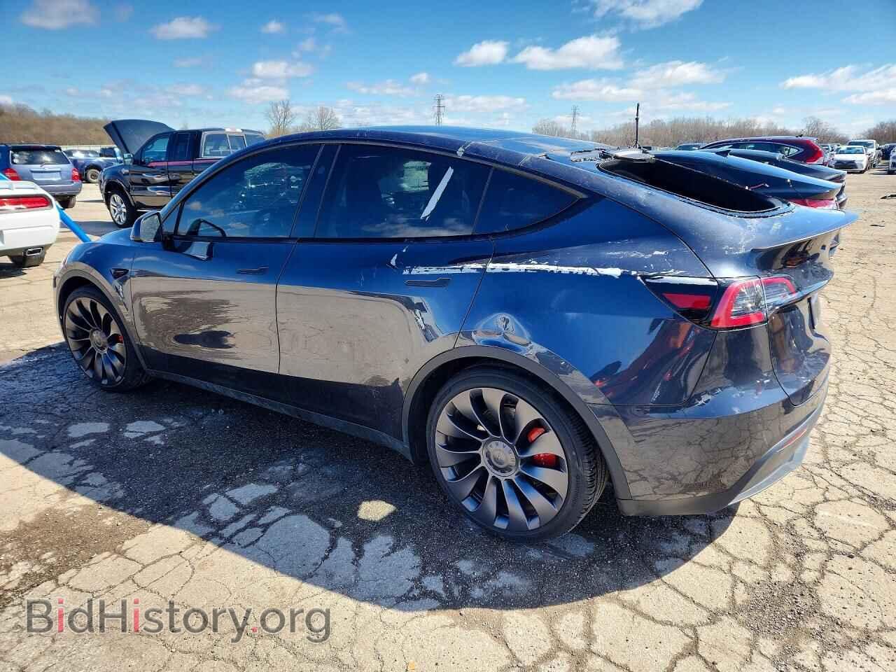2024 TESLA MODEL Y - VIN: 7SAYGDEF5RA286218 - Фото 2