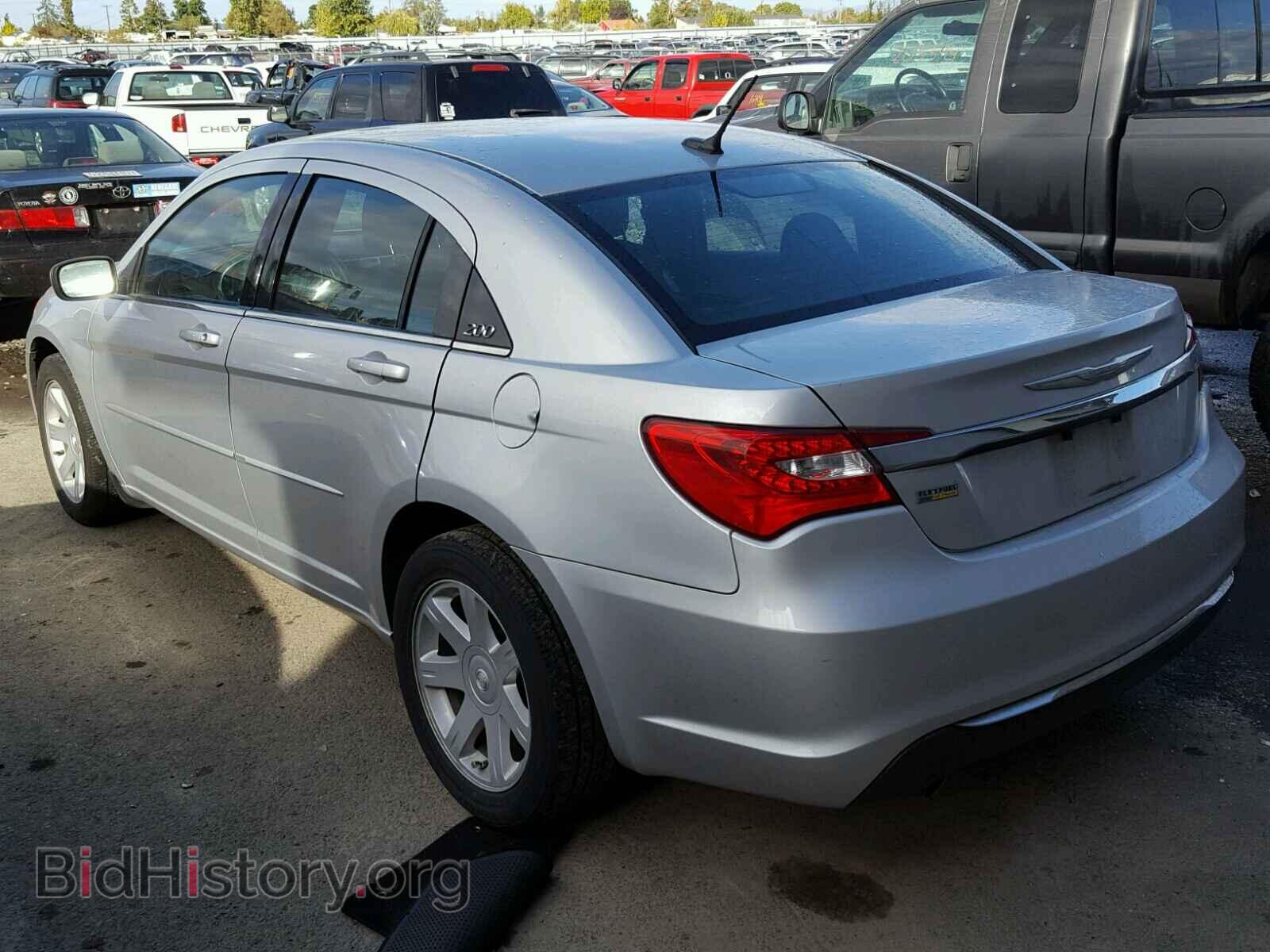 2012 CHRYSLER 200 - VIN: 1C3CCBAG1CN241136 - Фото 3